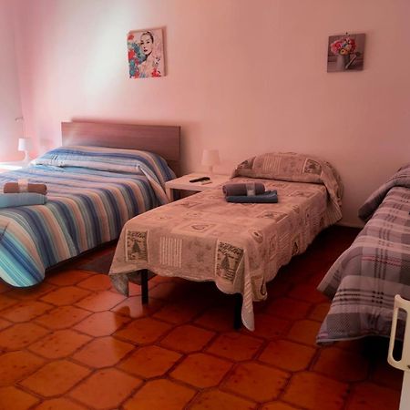 Bed and breakfast Bed And Fly Aeroporto Catania Reception H24 Extérieur photo